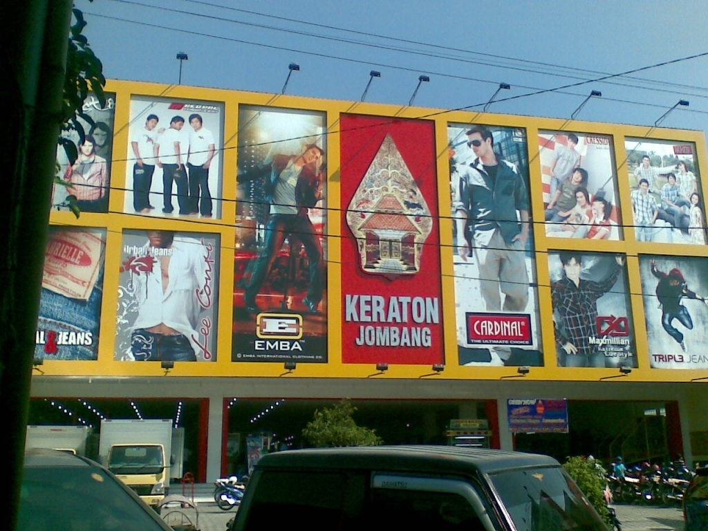 6 Referensi Mall Terbesar Daerah Jombang Jawa Timur Yang Lengkap dan Cocok Untuk Dikunjungi 7