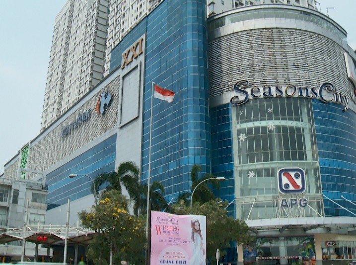 10 Rekomendasi Mall Terbesar, Lengkap, Mewah di Daerah Jakarta Barat Ada Salju dan Bioskop 4 10 Rekomendasi Mall Terbesar, Lengkap, Mewah di Daerah Jakarta Barat Ada Salju dan Bioskop 4