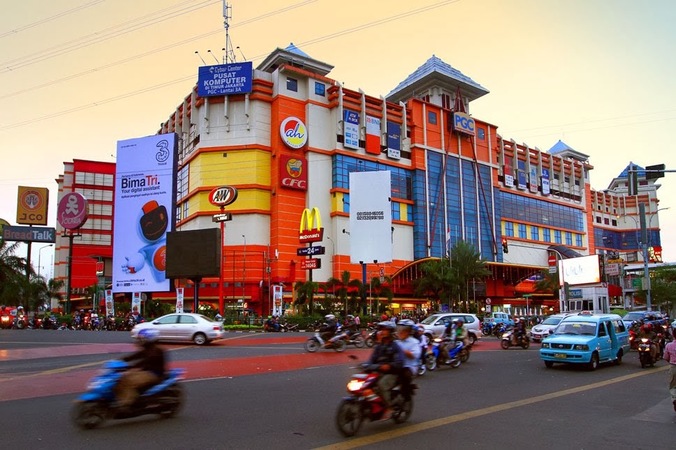 10 Referensi Mall Terbesar Daerah Jakarta Timur Ini Wajib Kalian Masukkan Dalam Agenda Belanja Bulanan 6 10 Referensi Mall Terbesar Daerah Jakarta Timur Ini Wajib Kalian Masukkan Dalam Agenda Belanja Bulanan 6