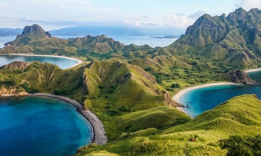 Menjelajah Pulau Komodo Ala Backpacker, Berani? Simak Tips Berikut Ini! 1 Menjelajah Pulau Komodo Ala Backpacker, Berani? Simak Tips Berikut Ini! 1