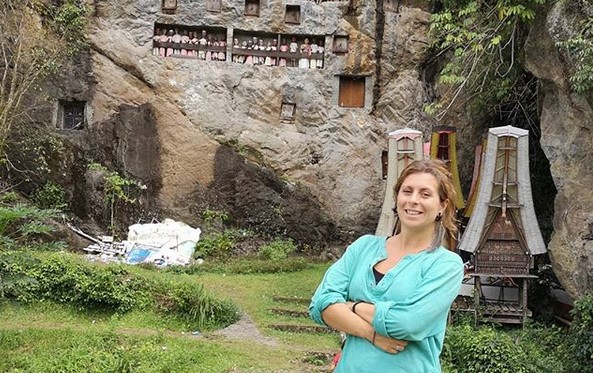 Menjelajahi Nilai Historis Lemo Toraja 1