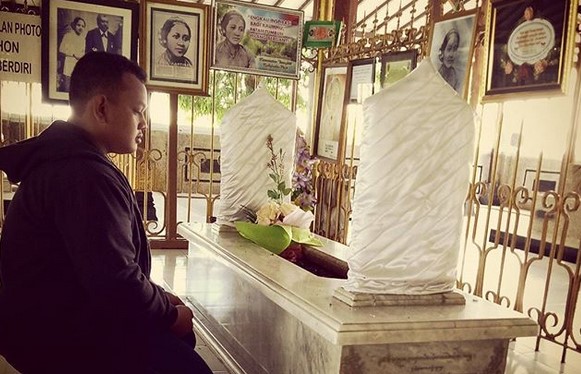 Wisata Religi di Rembang, Mengunjungi Makam R.A Kartini 8 Wisata Religi di Rembang, Mengunjungi Makam R.A Kartini 8