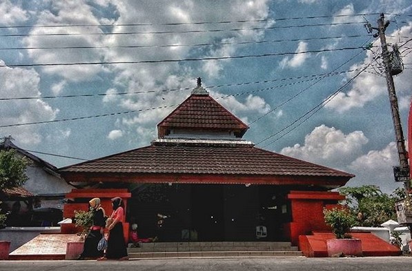 Menjelajahi Perhentian Terakhir Kanjeng Sunan Kalijaga Demak Jawa Tengah 6