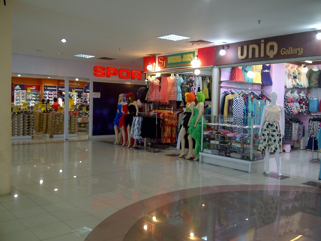 10 Daftar Pilihan Mall Terbesar dan Terkenal di Daerah Manado Yang Ada Bioskop-nya 7 10 Daftar Pilihan Mall Terbesar dan Terkenal di Daerah Manado Yang Ada Bioskop-nya 7