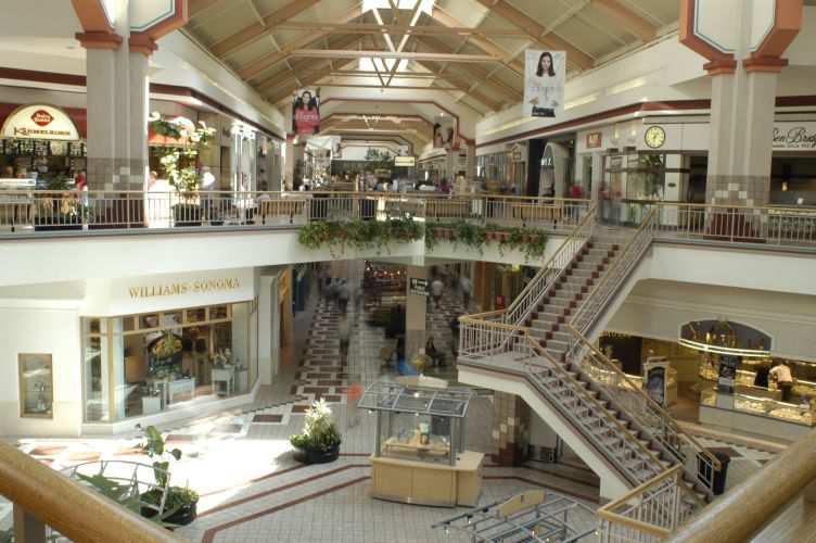 10 Daftar Pilihan Mall di Daerah Padang Terkenal Dengan Pelayanan Yang Ramah dan Lengkap 8 10 Daftar Pilihan Mall di Daerah Padang Terkenal Dengan Pelayanan Yang Ramah dan Lengkap 8