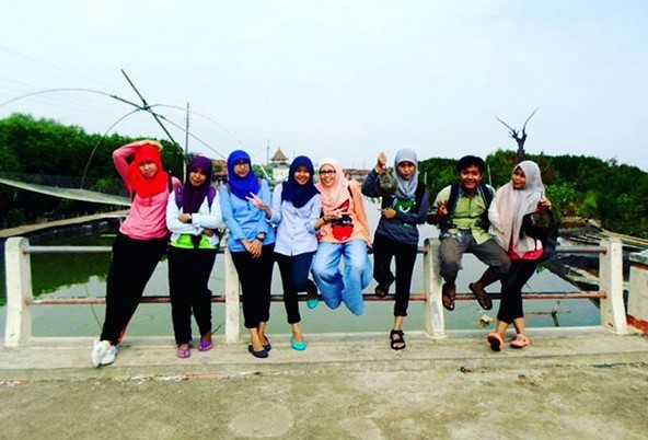 Pantai Morosari Demak, Destinasi Wisata yang Mempesona di Jawa Tengah 4 Pantai Morosari Demak, Destinasi Wisata yang Mempesona di Jawa Tengah 4