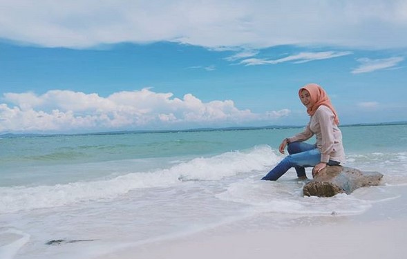 Pesona Wisata Pulau Gede Rembang Jawa Tengah 1 Pesona Wisata Pulau Gede Rembang Jawa Tengah 1