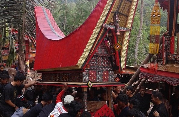 Tana Toraja, Tempat yang Pas untuk Mengenal Salah Satu Kekayaan Budaya Indonesia 3