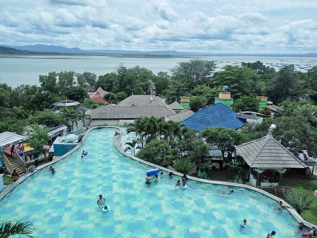 Indahnya Waduk Gajah Mungkur Wonogiri 9