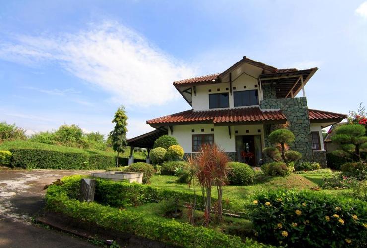 Ini Dia Daftar Villa di Ciater Dengan Pemandangan Indah dan Harga Terjangkau Mulai Rp.345.000 10 Ini Dia Daftar Villa di Ciater Dengan Pemandangan Indah dan Harga Terjangkau Mulai Rp.345.000 10