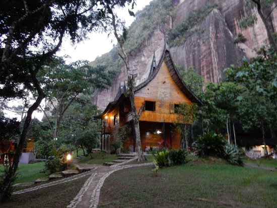 8 Daftar Pilihan Homestay Murah Daerah Lembah Harau Yang Memiliki Pemandangan Sangat Indah Mulai 50 Ribu 4 8 Daftar Pilihan Homestay Murah Daerah Lembah Harau Yang Memiliki Pemandangan Sangat Indah Mulai 50 Ribu 4