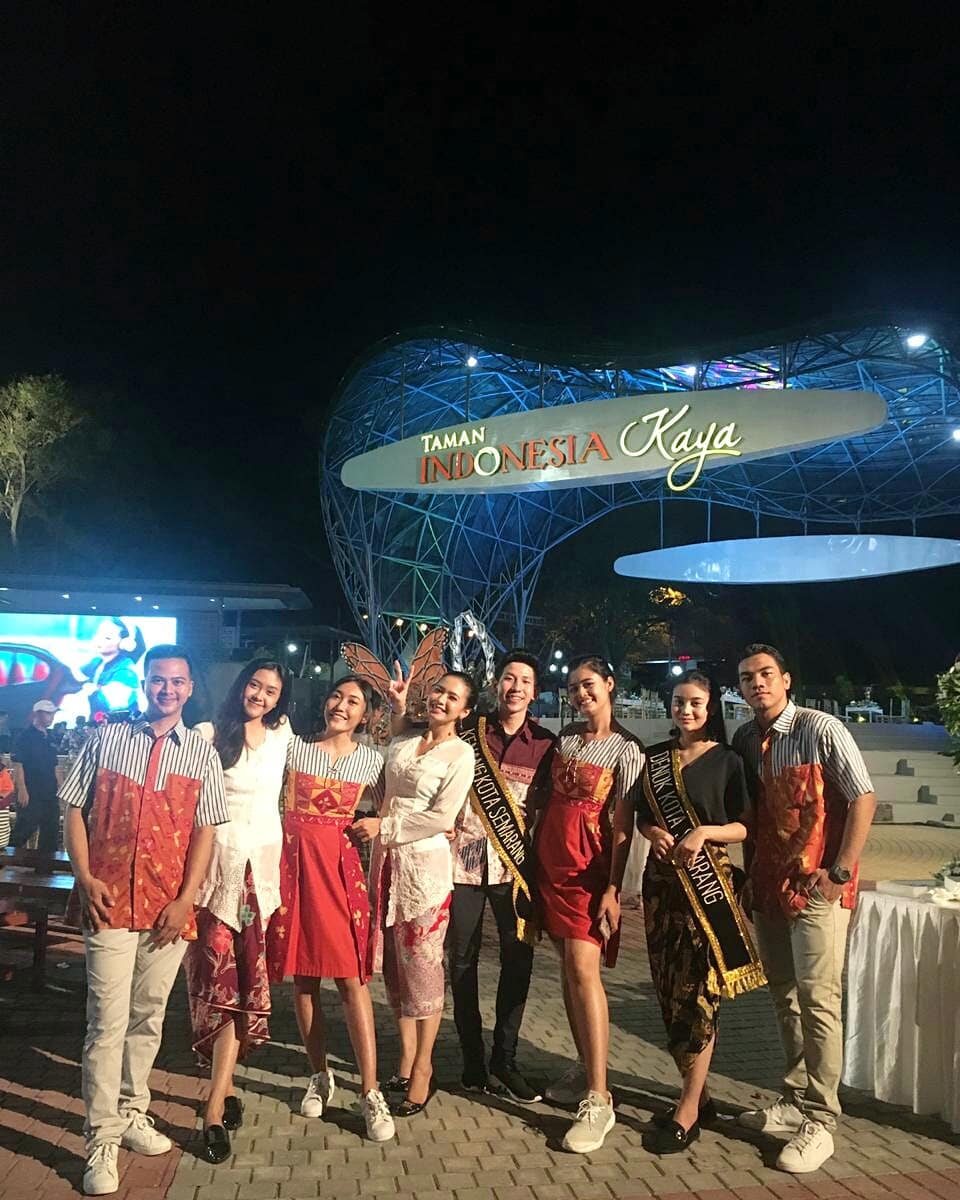 10 Foto Indahnya Taman Indonesia Kaya Semarang 10