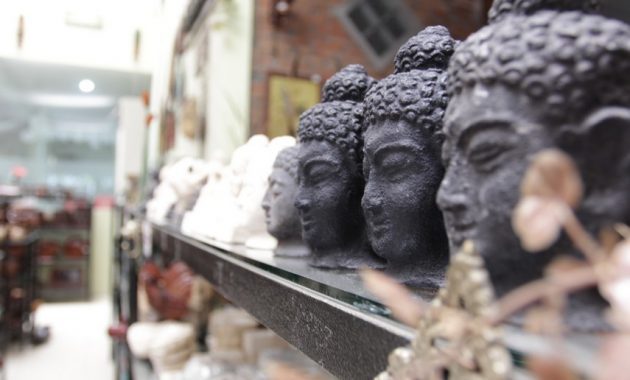 10 Rekomendasi Souvenir Khas di Daerah Solo Yang Unik Ini Membuat Wisatawan Betah Untuk Berbelanja 4