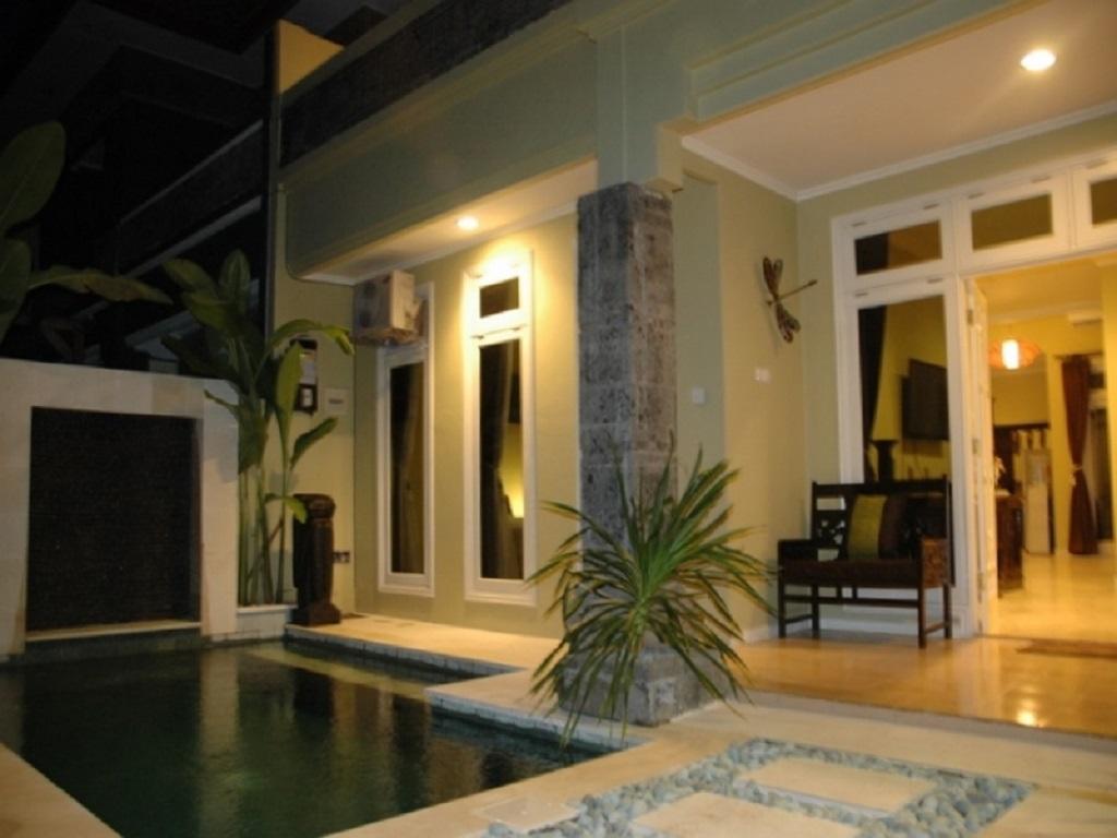 Daftar Rekomendasi Terbaik Villa di Kuta Bali Yang Nyaman dan Strategis Harga Mulai Rp.700.000 5 Daftar Rekomendasi Terbaik Villa di Kuta Bali Yang Nyaman dan Strategis Harga Mulai Rp.700.000 5