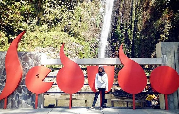 Sensasi Berwisata di Air Terjun Sedudo dengan Beragam Misteri di Dalamnya 1