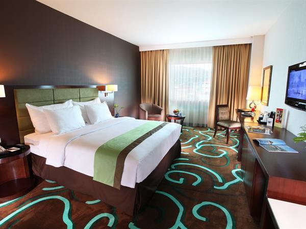 15 Hotel Terbaik Untuk Sempurnakan Liburan di Kota Ambon, Harga Mulai Rp.283.000 8 15 Hotel Terbaik Untuk Sempurnakan Liburan di Kota Ambon, Harga Mulai Rp.283.000 8