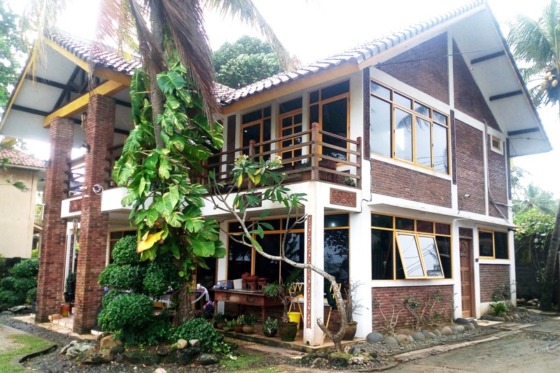 15 Daftar Rekomendasi Villa Yang Bagus di Anyer Untuk Sempurnakan Liburan Akhir Pekan 8