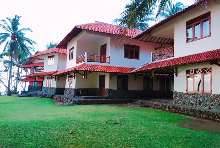 15 Daftar Rekomendasi Villa Yang Bagus di Anyer Untuk Sempurnakan Liburan Akhir Pekan 2