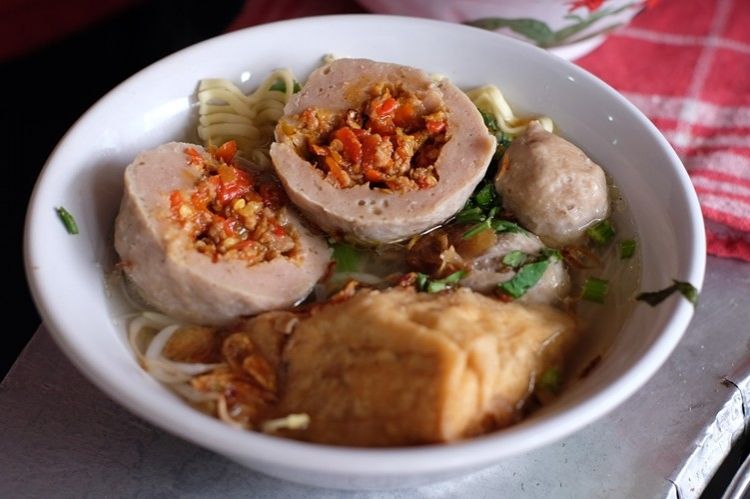 7 Rekomendasi Bakso Enak di Banyuwangi 8