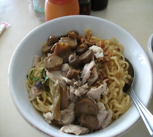 Rekomendasi 7 Tempat Makan Mie Ayam Enak di Bogor 8 Rekomendasi 7 Tempat Makan Mie Ayam Enak di Bogor 8