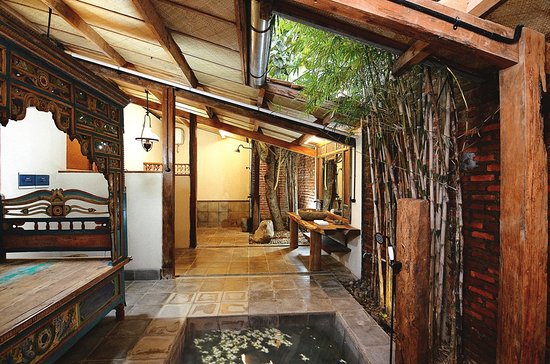 Beberapa Rekomendasi Villa di Cirebon Untuk Jadi Pilihan, Harga Sewa Termurah Mulai Rp.148.000 9 Beberapa Rekomendasi Villa di Cirebon Untuk Jadi Pilihan, Harga Sewa Termurah Mulai Rp.148.000 9