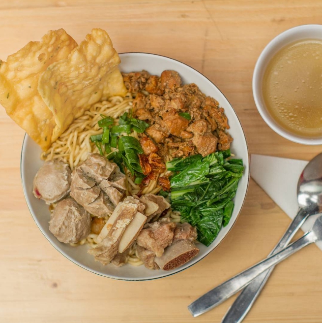 5 Kedai Bakso Enak di Cirebon yang Siap Menggoyang Lidah 2