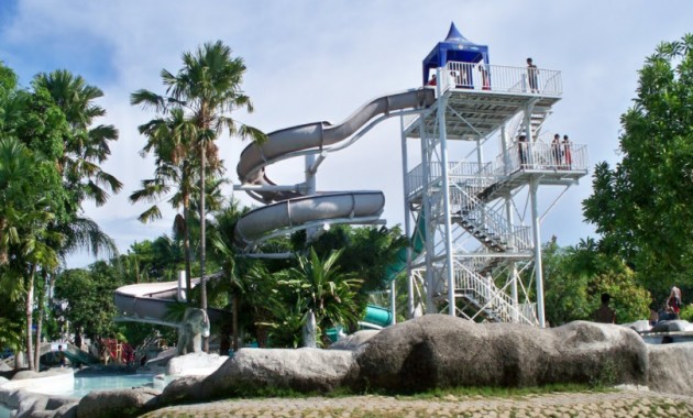 10 Pilihan Wisata Kolam Renang Unggulan di Cirebon Yang Bagus dan Adakah Air Hangatnya? 4