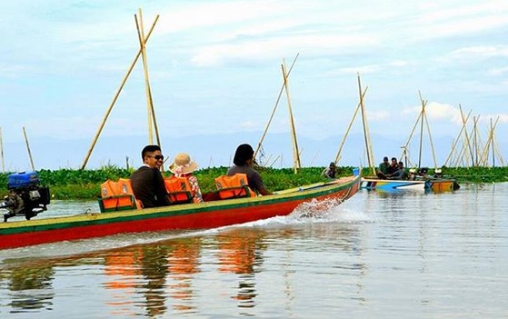 Keindahan Danau Tempe dengan Kekayaan Alam yang Menawan 10 Keindahan Danau Tempe dengan Kekayaan Alam yang Menawan 10