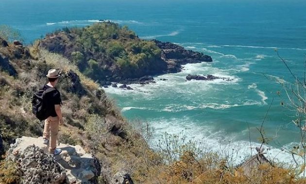 Potret Keindahan Pantai Surumanis Yang Katanya Surga Tersembunyi di Kebumen Jawa Tengah 1