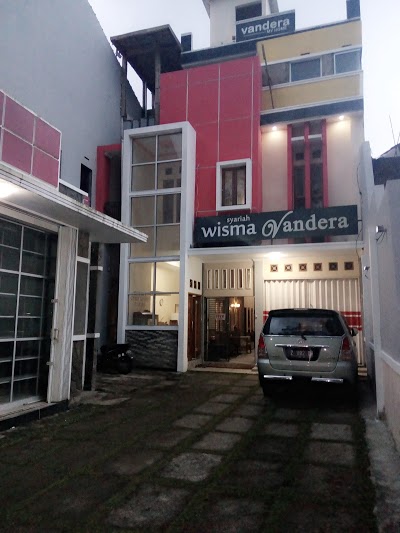 8 Rekomendasi Homestay di Daerah Garut Yang Bagus dan Bersih Ini Mulai 75 Ribu Saja 3