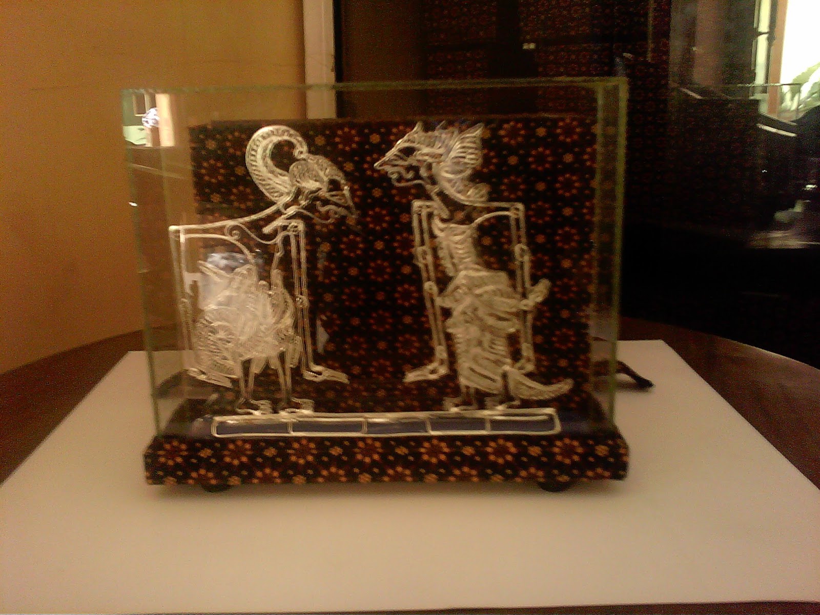 10 Rekomendasi Souvenir Khas Negara Indonesia Yang Sangat Cantik Ini Wajib Dimiliki Oleh Wisatawan Asing! 4 10 Rekomendasi Souvenir Khas Negara Indonesia Yang Sangat Cantik Ini Wajib Dimiliki Oleh Wisatawan Asing! 4