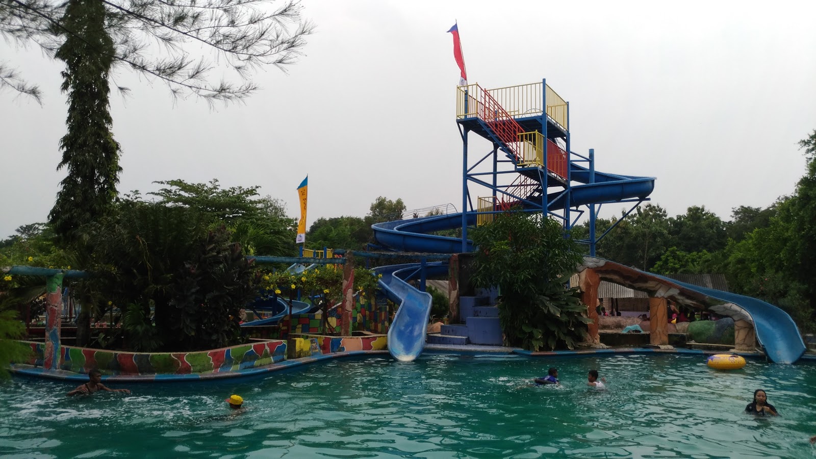 Rekomendasi Kolam Renang Terbaik di Daerah Indramayu Yang Baru dan Adakah Air Hangatnya? 7