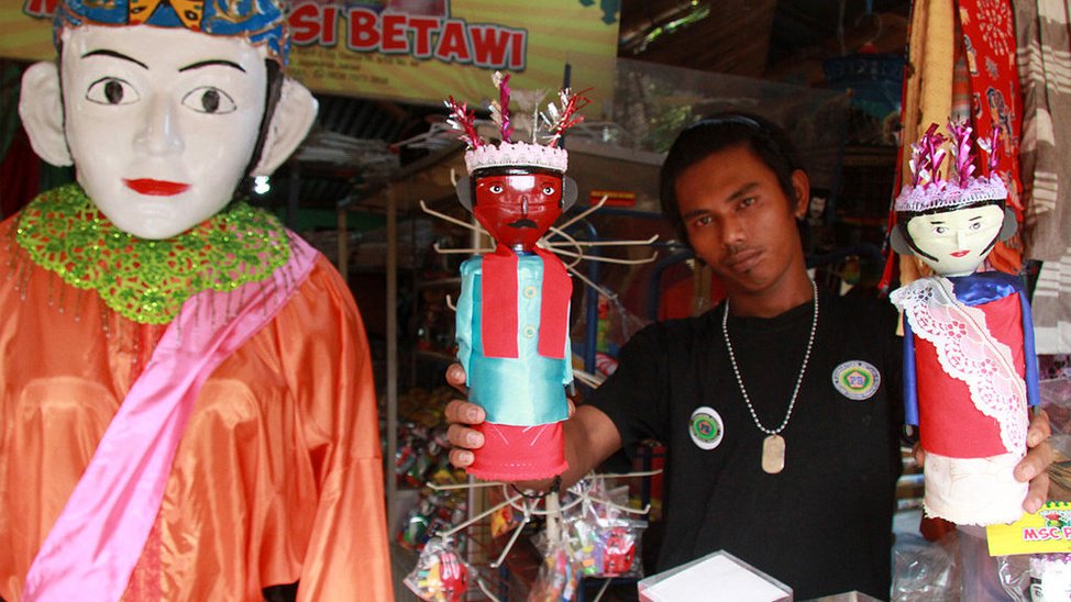 15 Rekomendasi Souvenir Khas di Daerah Jakarta Yang Antimainstream, Wajib Untuk Oleh-oleh Liburanmu! 6 15 Rekomendasi Souvenir Khas di Daerah Jakarta Yang Antimainstream, Wajib Untuk Oleh-oleh Liburanmu! 6