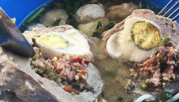 5 Tempat Makan Bakso Enak di Jakarta Pusat yang Bisa Buat Lidah Bergoyang 3 5 Tempat Makan Bakso Enak di Jakarta Pusat yang Bisa Buat Lidah Bergoyang 3