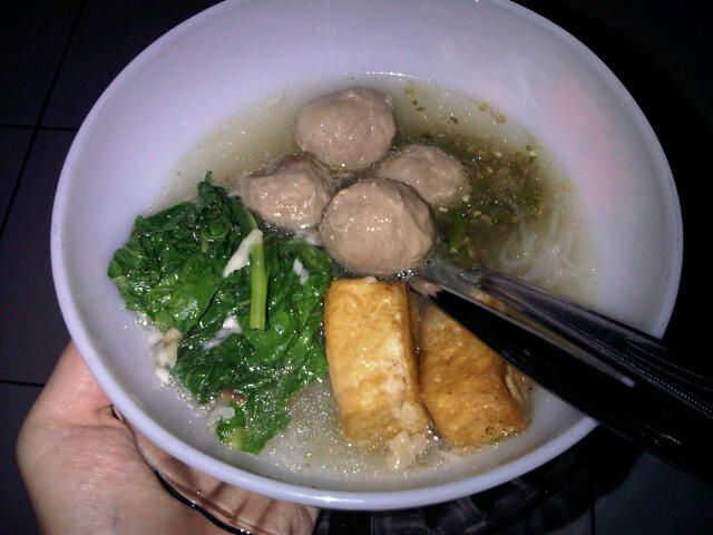 Perut Keroncongan? Coba Ke 5 Tempat Makan Bakso Enak di Jakarta Selatan Ini 6