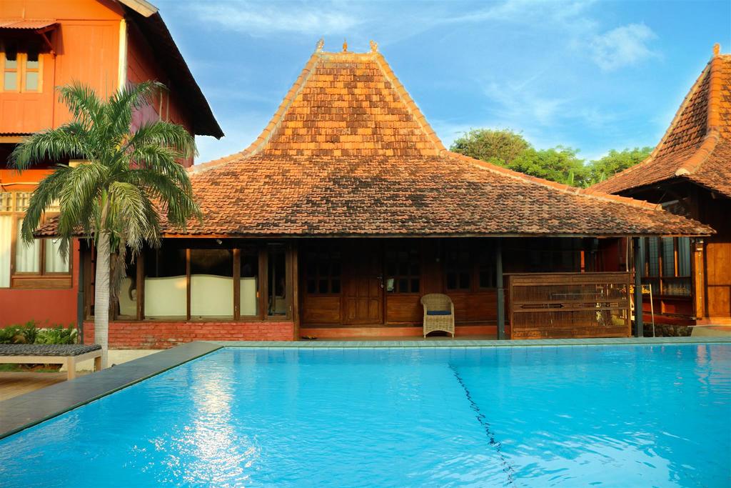 6 Villa Yang Bagus Saat Liburan di Jepara, Harga Sewa Murah Mulai Rp.300.000 Saja! 1 6 Villa Yang Bagus Saat Liburan di Jepara, Harga Sewa Murah Mulai Rp.300.000 Saja! 1