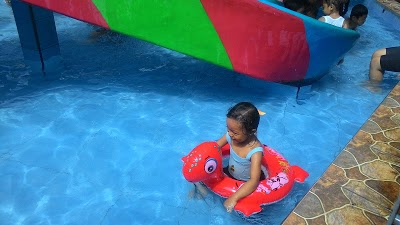 Beberapa Rekomendasi Wisata Kolam Renang di Daerah Jombang dan Manakah Yang Terbesar? 7