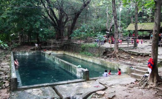 Daftar Rekomendasi Wisata Kolam Renang Pilihan di Lamongan Daerah Kota Yang Ada Wisata Bahari 6 Daftar Rekomendasi Wisata Kolam Renang Pilihan di Lamongan Daerah Kota Yang Ada Wisata Bahari 6