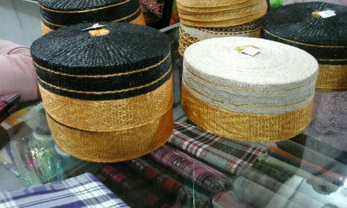 10 Daftar Pilihan Cinderamata Khas Daerah Makassar Yang Cantik Ini Wajib Untuk Kalian Bawa Pulang! 8 10 Daftar Pilihan Cinderamata Khas Daerah Makassar Yang Cantik Ini Wajib Untuk Kalian Bawa Pulang! 8