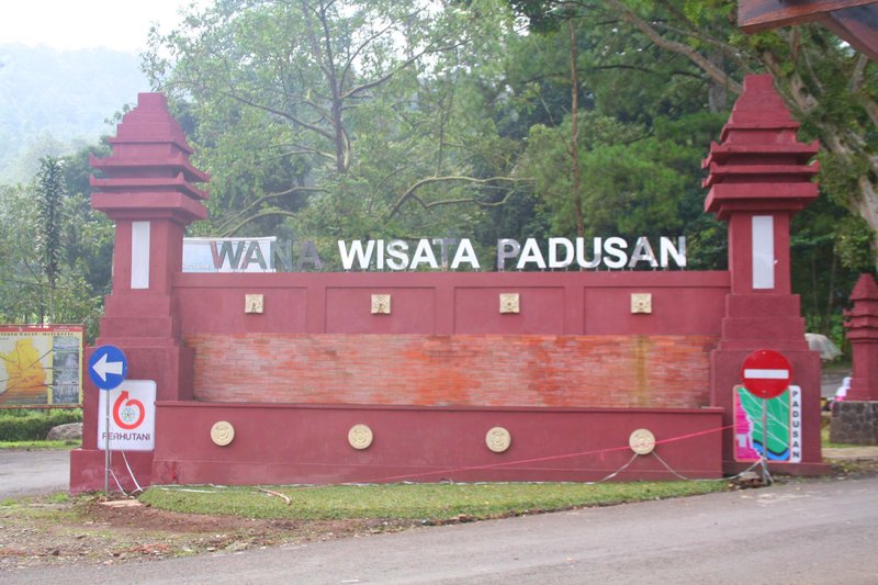 Destinasi Wisata Kolam Renang Pilihan di Daerah Pacet Yang Bagus dan Apakah Ada Air Panasnya? 8