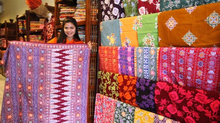 10 Rekomendasi Cinderamata Khas Daerah Pekanbaru Yang Unik dan Cantik Ini Wajib Untuk Kalian Miliki 1 10 Rekomendasi Cinderamata Khas Daerah Pekanbaru Yang Unik dan Cantik Ini Wajib Untuk Kalian Miliki 1