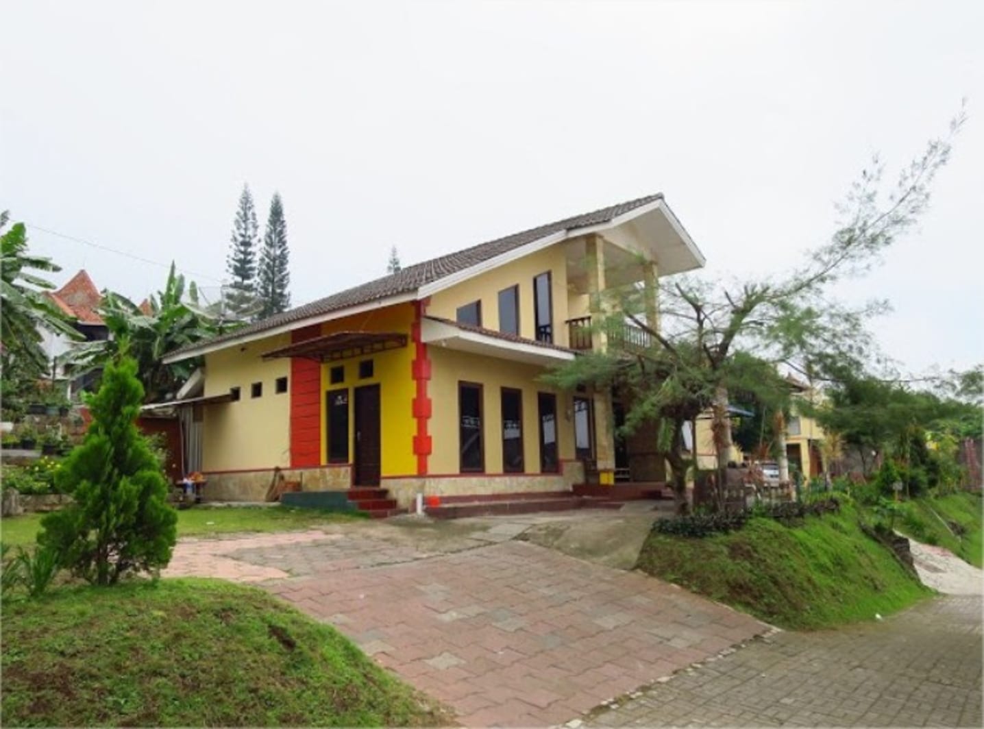 10 Daftar Pilihan Villa Yang Nyaman di Kota Lumpia Semarang, Harga Termurah Mulai Rp.710.000 1 10 Daftar Pilihan Villa Yang Nyaman di Kota Lumpia Semarang, Harga Termurah Mulai Rp.710.000 1