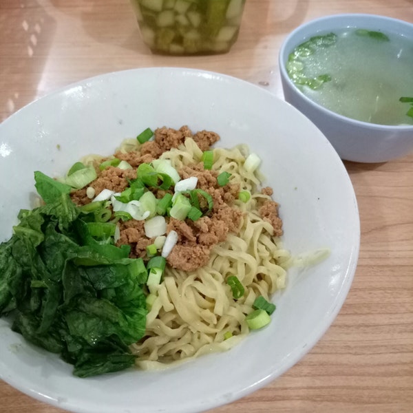 10 Rekomendasi Warung Mie Ayam Enak di Semarang Wajib Dicoba, Mana Yang Punya Porsi Jumbo? 10