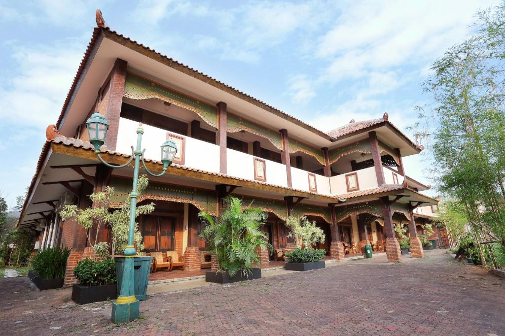 7 Daftar Pilihan Hotel Romantis Untuk Tempat Bulan Madu di Daerah Semarang, Mulai Harga Rp.413.000 5