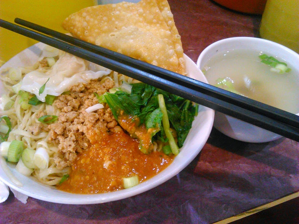 10 Rekomendasi Warung Mie Ayam Enak di Semarang Wajib Dicoba, Mana Yang Punya Porsi Jumbo? 8