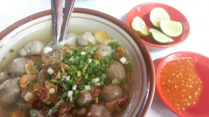 Jelajahi Beberapa Rekomendasi Kuliner Bakso Ciptaan Arek Suroboyo Yang Jumbo Atau Isi Daging Cincang 4