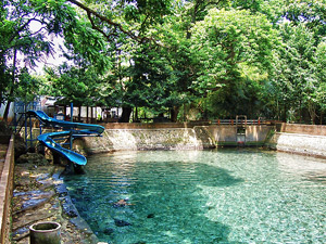 Deretan Rekomendasi Kolam Renang di Daerah Tuban Dengan Harga Tiket Masuk Yang Terjangkau 6