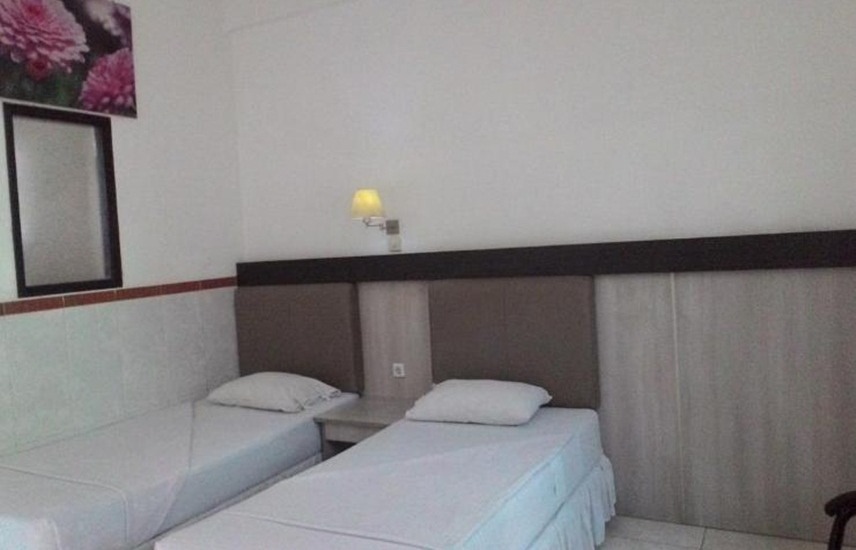 6 Rekomendasi Hotel di Tulungagung, Harga Murah Mulai Rp.190.000 8 6 Rekomendasi Hotel di Tulungagung, Harga Murah Mulai Rp.190.000 8