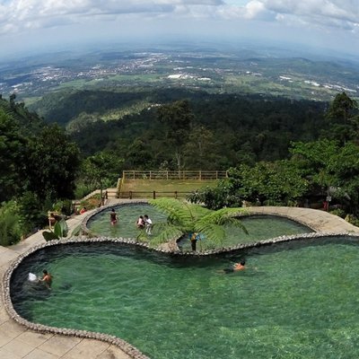 Daftar Rekomendasi Wisata Kolam Renang di Daerah Ungaran Yang Tidak Boleh Kamu Lewatkan 2