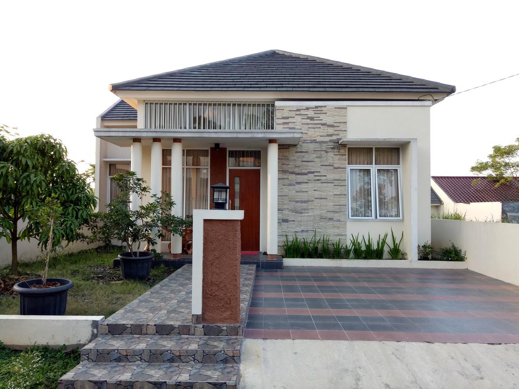 13 Hotel Murah di Ungaran Mulai Rp.30.000 6 13 Hotel Murah di Ungaran Mulai Rp.30.000 6